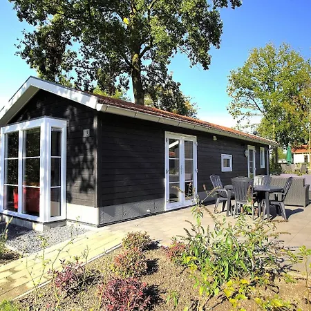 Holiday Home Cub4.16 *